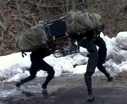 Робот BigDog вчиться ходити з переламаною ногою