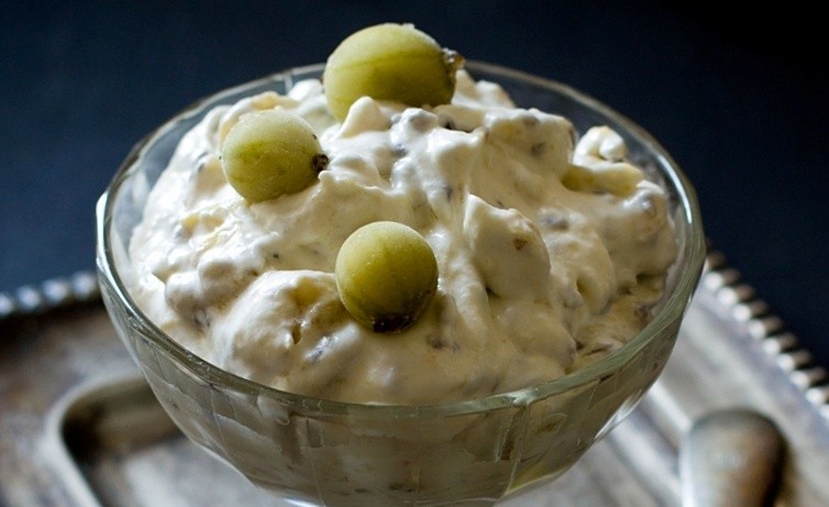 Пюре з аґрусу з вершками (Англія)