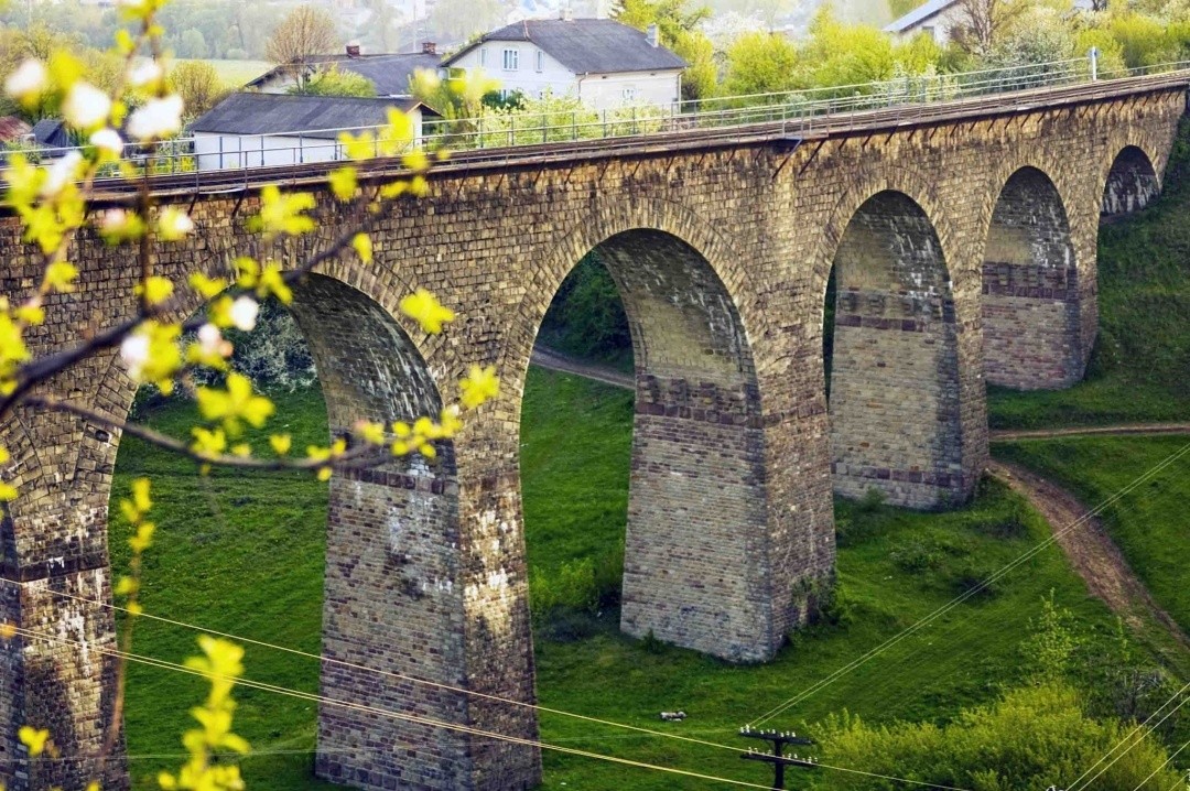 Плебанівський віадук