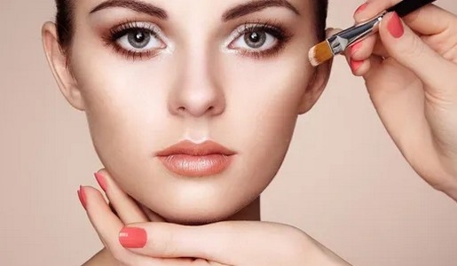 Головні тренди в макіяжі-2021