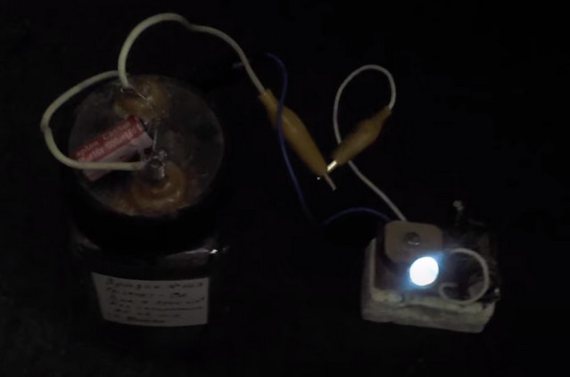 Електроенергію з води виробляє вінницький винахідник